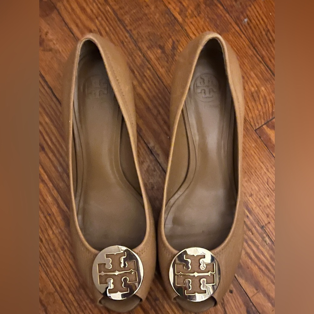 Tory Burch Tan Leather Wedge Flats with Gold Logo